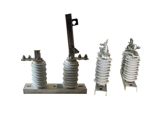 Seramik Yüksek Voltajlı Bağlantı Kapatma Değiştiricisi Dışarıda Dağıtım için 50Hz Kolay İşletilen Güçlü Dikey Kesme Değiştiricisi